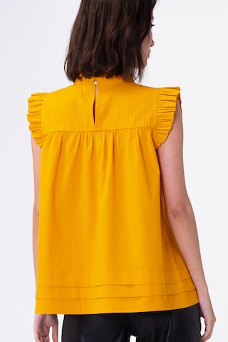 Aligne Top in Yellow