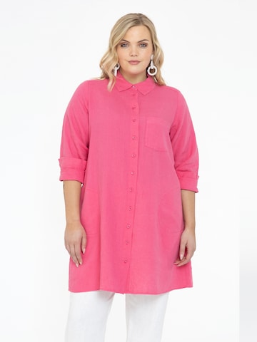 Yoek Blouse in Roze: voorkant