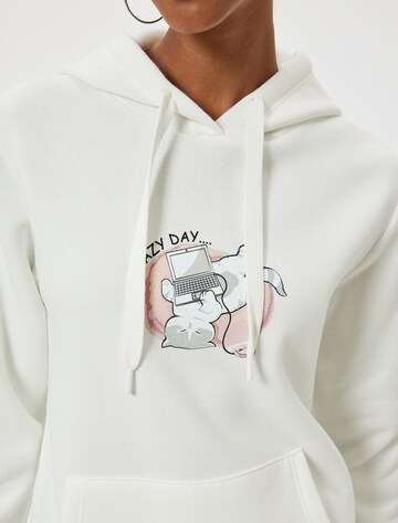 Koton Sweatshirt in White