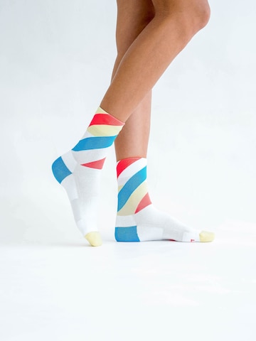 INCYLENCE Sportsocken 'LOOPS' in Weiß