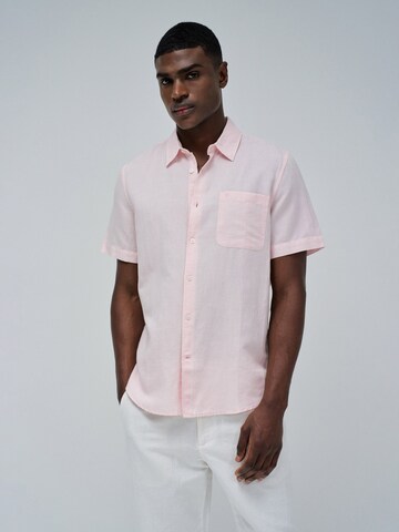 Coupe regular Chemise 'Birmingham' Salsa Jeans en rose : devant