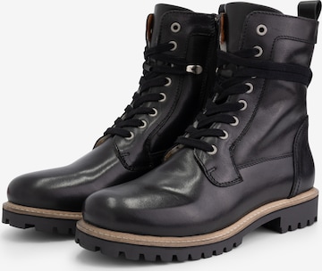 Travelin Lace-Up Boots 'Kvinlog' in Black