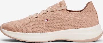 Sneaker low de la TOMMY HILFIGER pe maro: față
