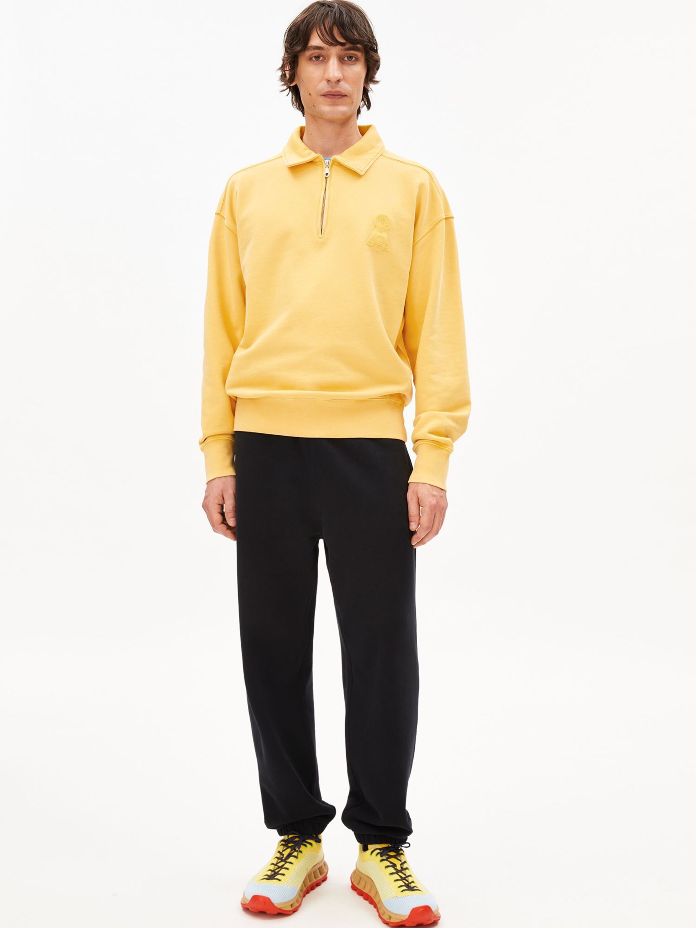 ARMEDANGELS Loosefit Broek in Zwart: voorkant