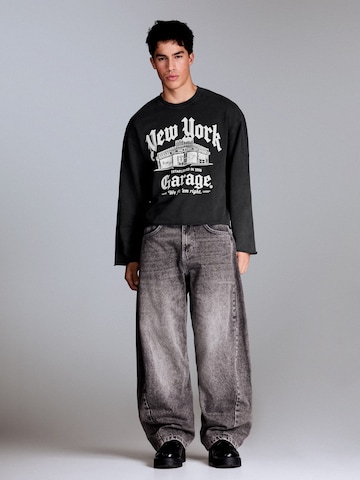 Sweat-shirt Bershka en noir : devant