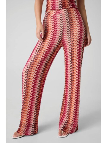 GUESS Slimfit Hose in Pink