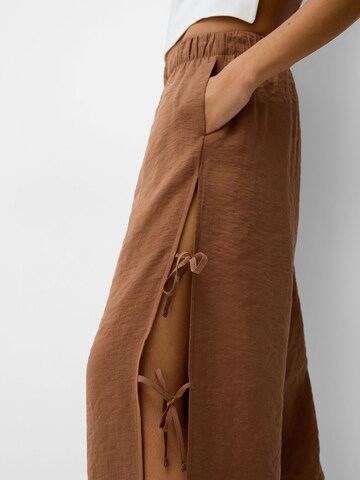 Bershka Wide leg Trousers in Brown