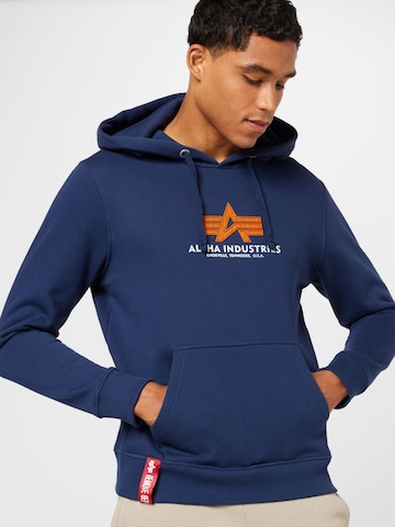 ALPHA INDUSTRIES Sweatshirt in Blau