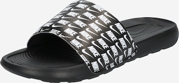Nike Sportswear Pantoletter 'VICTORI ONE SLIDE PRINT' i svart: forside
