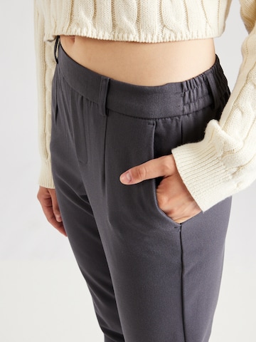 Tapered Pantaloni 'Lisa' di OBJECT in grigio