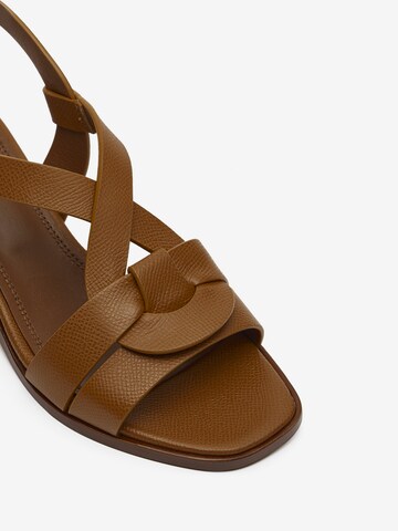 LOTTUSSE Sandalen met riem 'Pala' in Bruin