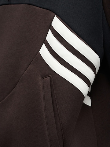 ADIDAS ORIGINALS - Sweatshirt 'Munich 93' em castanho