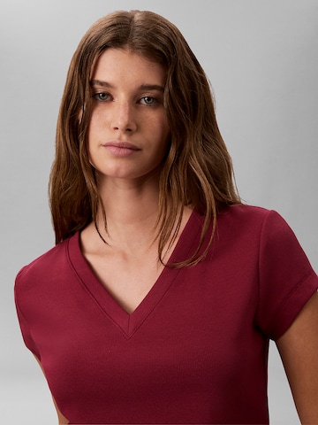 T-shirt Calvin Klein Jeans en rouge