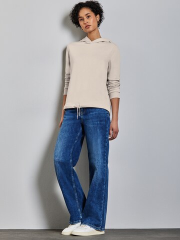 STREET ONE Sweatshirt in Beige