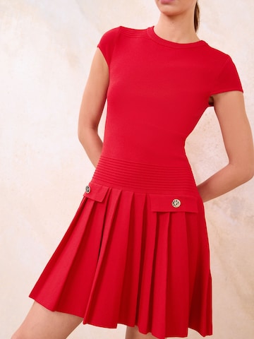 raudona Lipsy Megzta suknelė