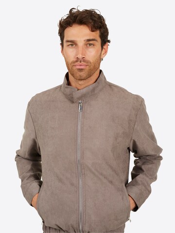 BRAVE SOUL Overgangsjakke i grå