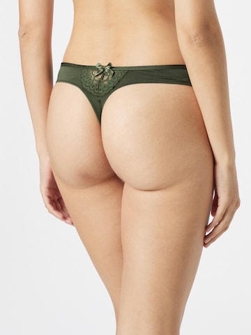 Tanga 'Cardi' de la Hunkemöller pe verde