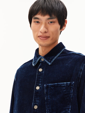 ARMEDANGELS Overshirt YUNAAI INDIGO CORD in Blau