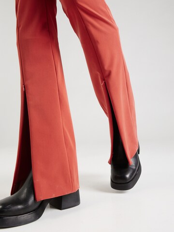 Flared Pantaloni 'Halice' di HUGO in rosso