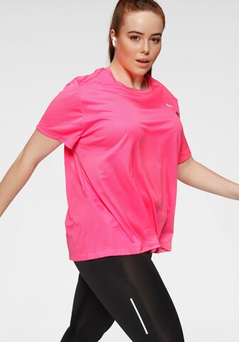 T-shirt fonctionnel 'Miler' Nike Sportswear en rose