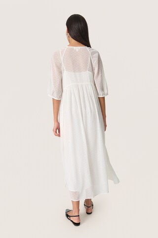 SOAKED IN LUXURY Jurk 'Cammelie' in Wit