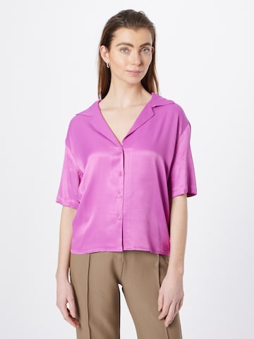 Warehouse - Blusa em rosa: frente