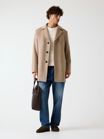 GUESS Mantel in Braun