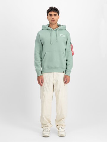 ALPHA INDUSTRIES Sweatshirt in Grün