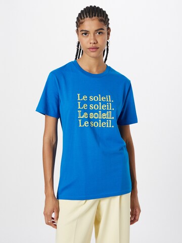 Tricou 'Le soleil' de la Les Petits Basics pe albastru: față