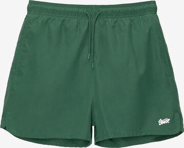 Pull&Bear Board Shorts in Green: front