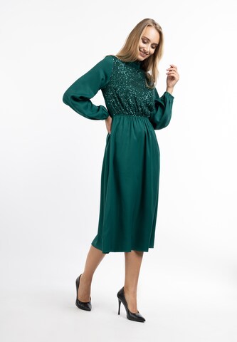 Robe Usha en vert : devant