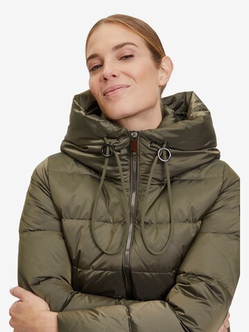 Betty Barclay Daunen-Steppjacke mit Kapuze in Grün