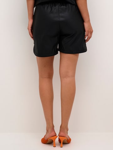 CULTURE Loosefit Shorts 'Cassandra' in Schwarz