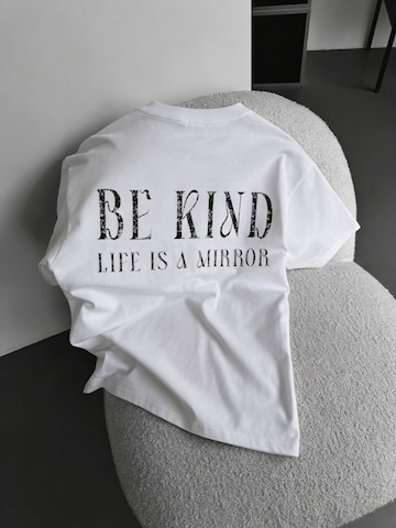 T-Shirt 'Be Kind' Kleidermafia en beige