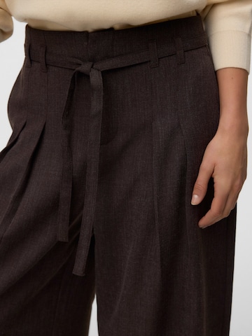 Wide leg Pantaloni cutați 'VMBestie' de la VERO MODA pe maro
