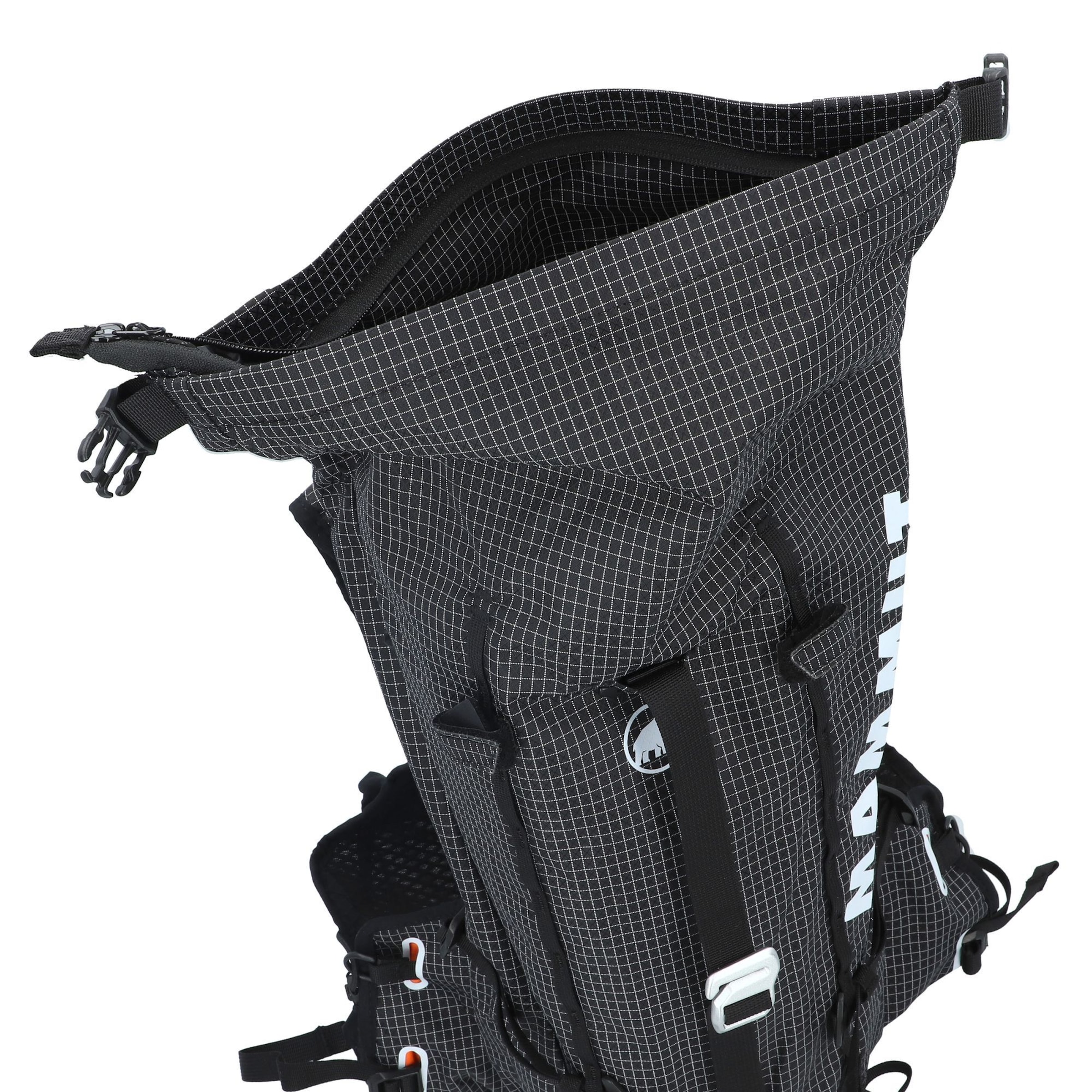 MAMMUT Sports Backpack 'Trion 15' in Black