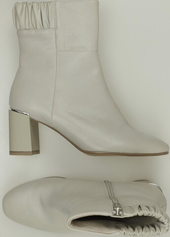 TAMARIS Dress Boots in 37 in Grey: front