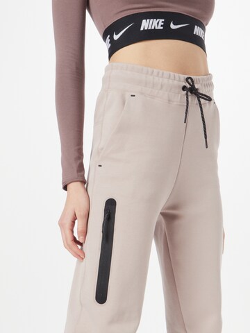 Nike Sportswear - Tapered Calças 'Tech Fleece' em cinzento