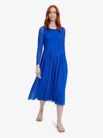 Robe Vera Mont en bleu : devant