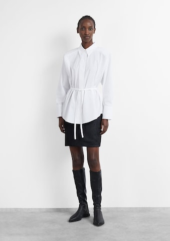 COMMA Blouse in White: front
