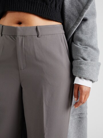 ONLY Carmakoma - Pierna ancha Pantalón de pinzas 'Carberry' en gris