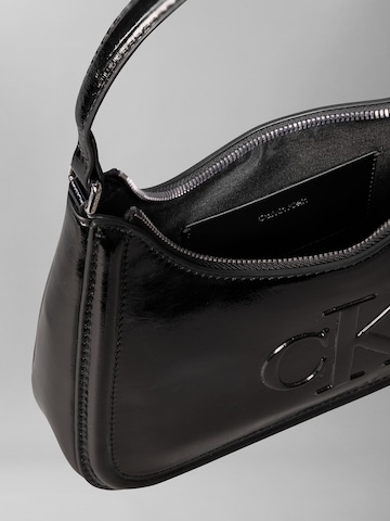 Calvin Klein Shoulder bag in Black