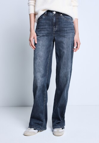 Street One Studio Loose fit Jeans in Blue: front