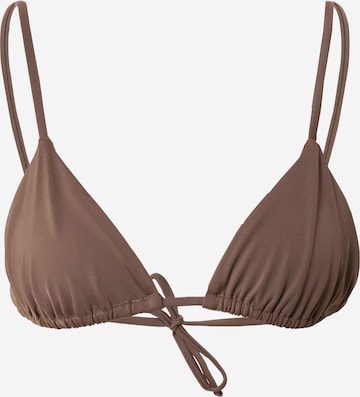 WEEKDAY Triangle Bikini Top 'Cala' in Brown: front