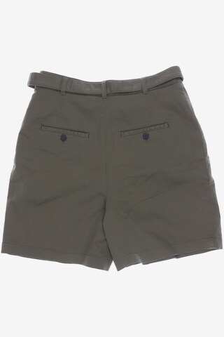 SET Shorts in M in Green