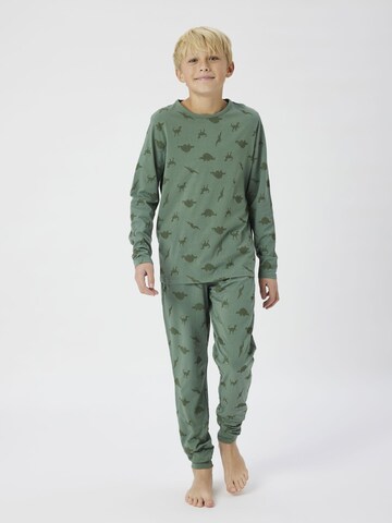 TWO SOON Pajamas in Green: front