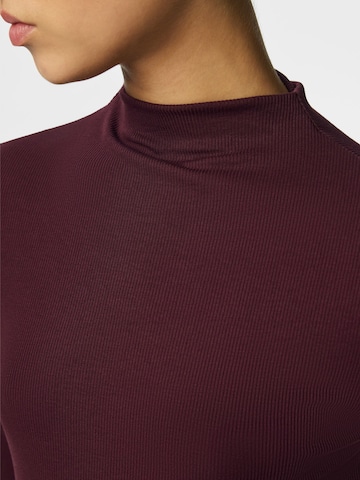 T-shirt 'ALLY' PIECES en rouge