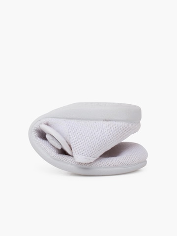 Pisamonas - Bailarina en blanco