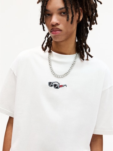 Tricou 'STWD' de la Pull&Bear pe alb