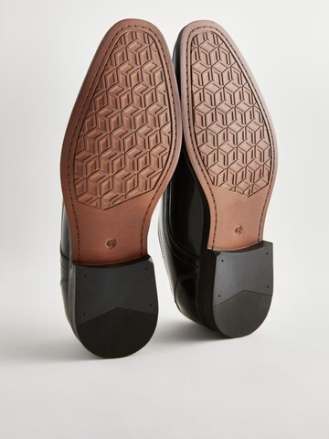 Next Nauhakengät värissä musta